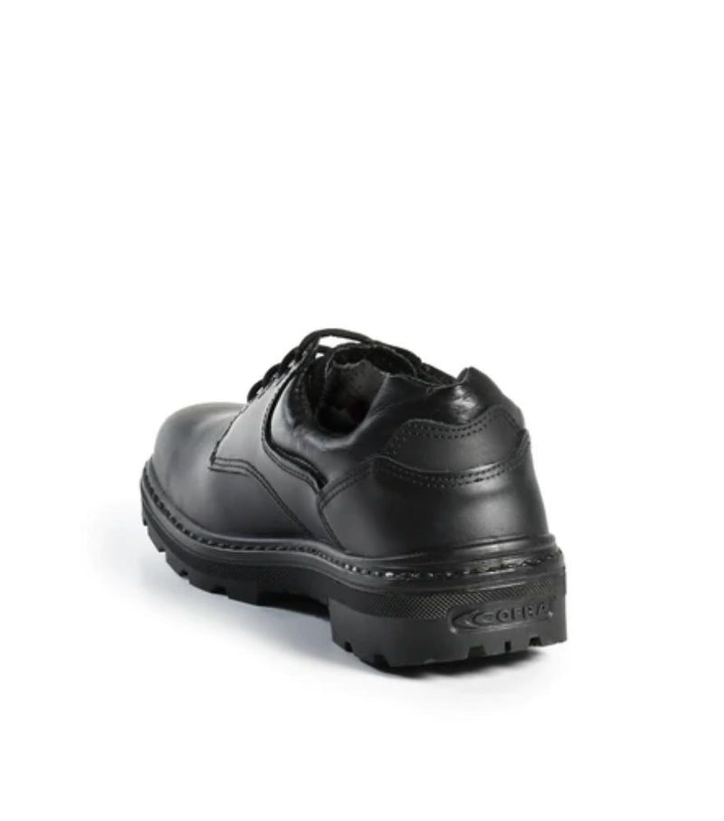 Work Shoes SMALL with Water Repellent Leather, Unisex - Cofra